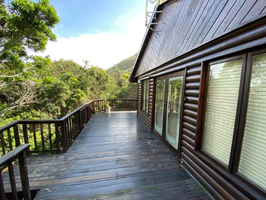 To Let 3 Bedroom Property for Rent in Keurboomstrand Western Cape